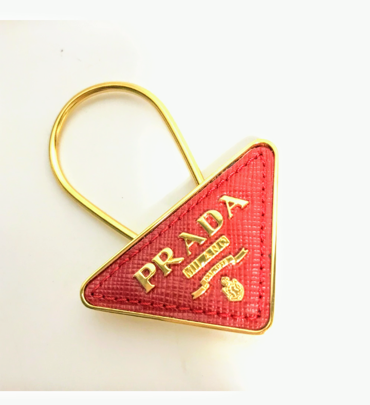 PRADA#サフィアーノ#トライアングル#キーリング#チャーム