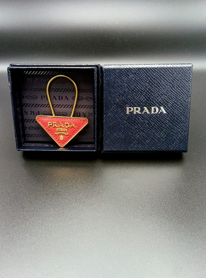 PRADA#サフィアーノ#トライアングル#キーリング#チャーム